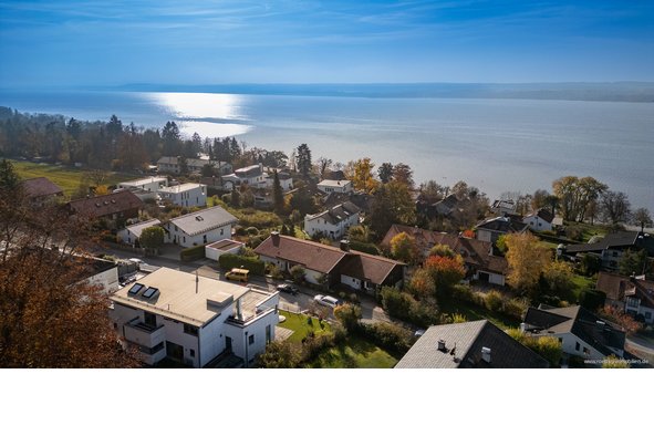Exklusives Doppelhausanwesen mit Einliegerwohnung, außergewöhnlicher Raumhöhe &amp; Seeblick in Top-Lage