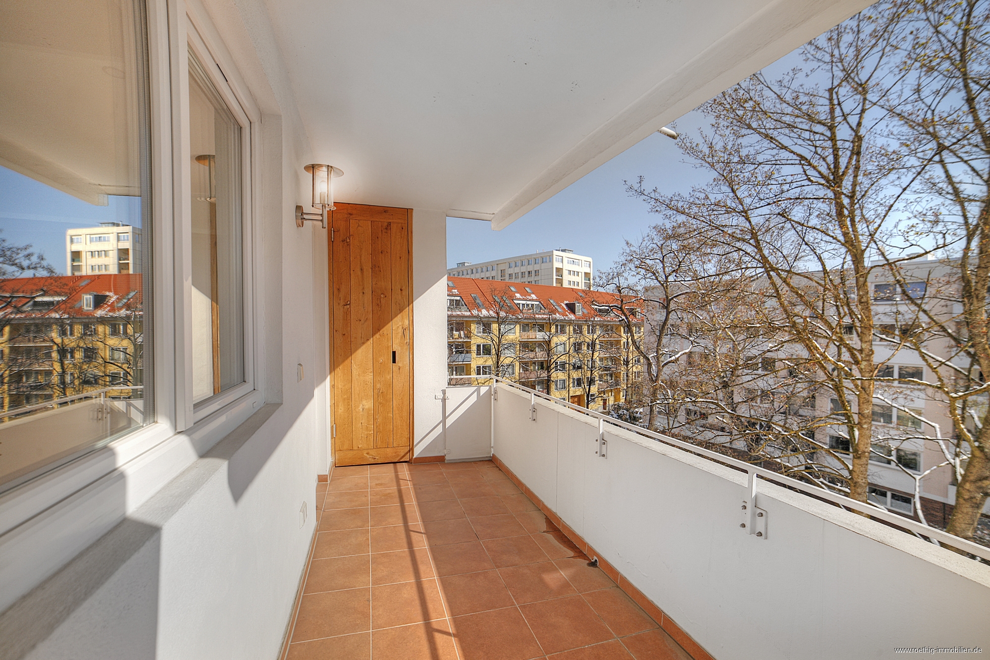 Schöne 2 Zimmer Wohnung store mit Balkon in Altstadt