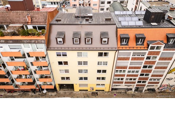 Nahe Sendlinger Torplatz - gepflegtes Appartementhaus mit 25 Wohneinheiten und 6 Einzelgaragen!