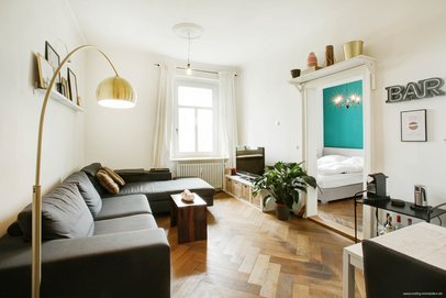 Neuhausen - Stylische 2-Zimmer-Wohnung in kernsaniertem Altbau, hochwertige Ausstattung & viele Details!