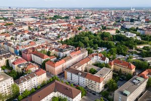 Verkauft im Bieterverfahren - Schwabing/Maxvorstadt: Großzügige 3-Zi.-Whg. mit Wohnküche & Blick zum ruhigen Innenhof (Fernwärme).